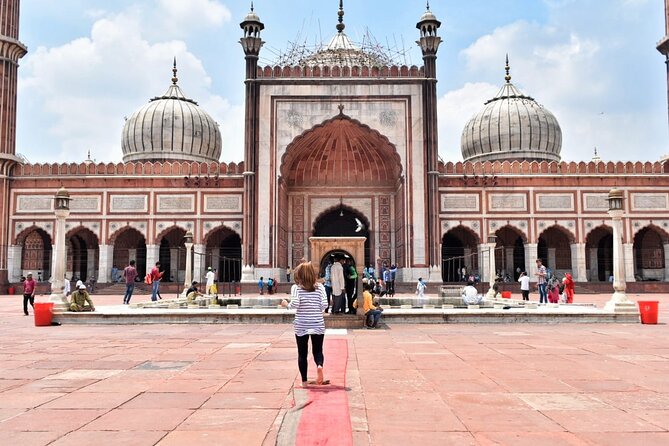 Full day Delhi sightseeing tour by car covering iconic monuments, markets, temples, and heritage attractions comfortably together.