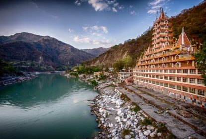 Rishikesh Uttarakhand Ganga river ghat scenic view