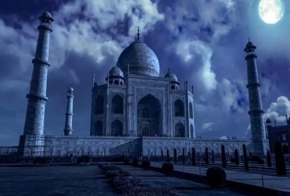 Taj Mahal Moon Light